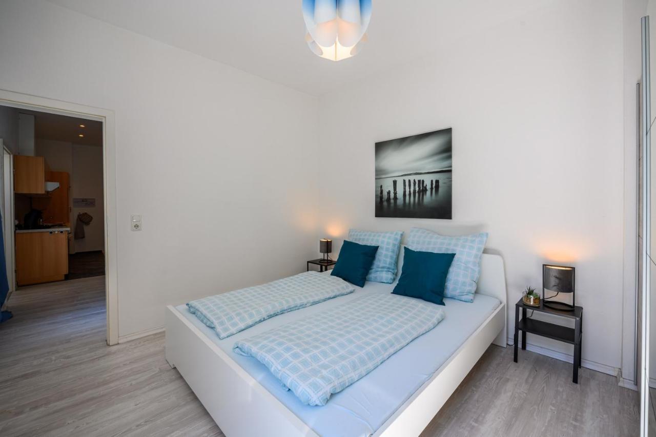 Großzügige Wohnung, TOP-Lage auf dem Werder, max 4 Personen Magdeburgo Exterior foto